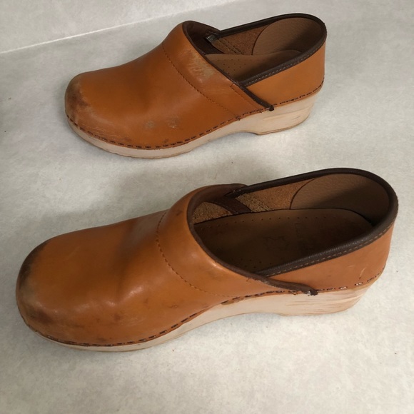 Dansko clog size 37 - Picture 2 of 5